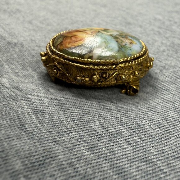 Vintage Victorian-Style Hand-Painted Porcelain Brooch With Gilded Filigree Frame - Picture 6 of 16